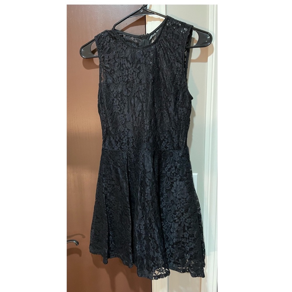 Lulu’s never worn black dress!
